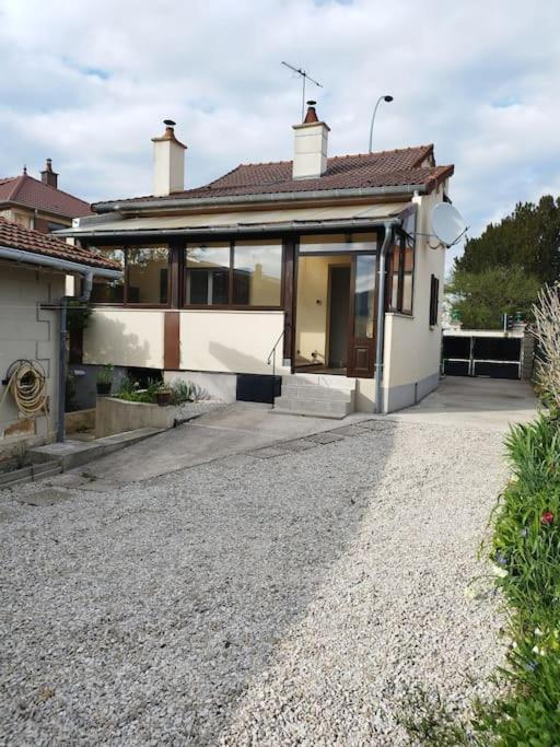 Villa L'Hirondelle Du Faubourg Bar-sur-Aube Esterno foto